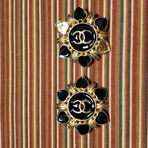 Paolo Channel / Gucci clip on earrings